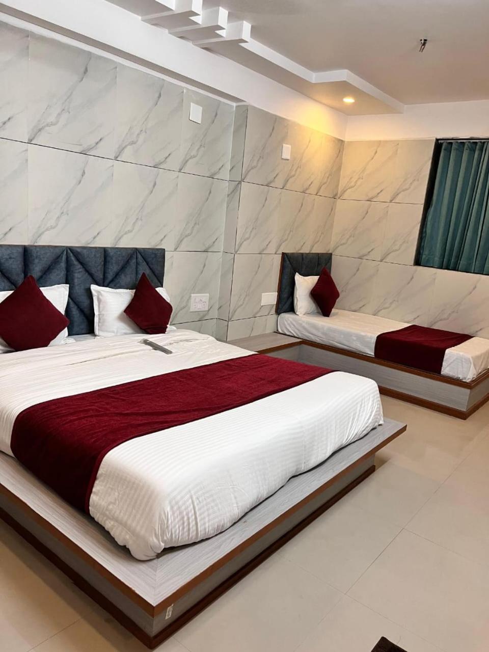 Hotel The Grand Pritam Gandhinagar Exterior foto